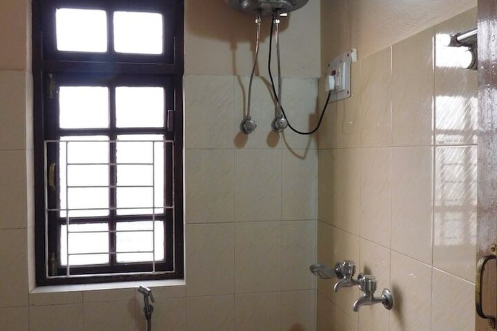 Room 14 of 22