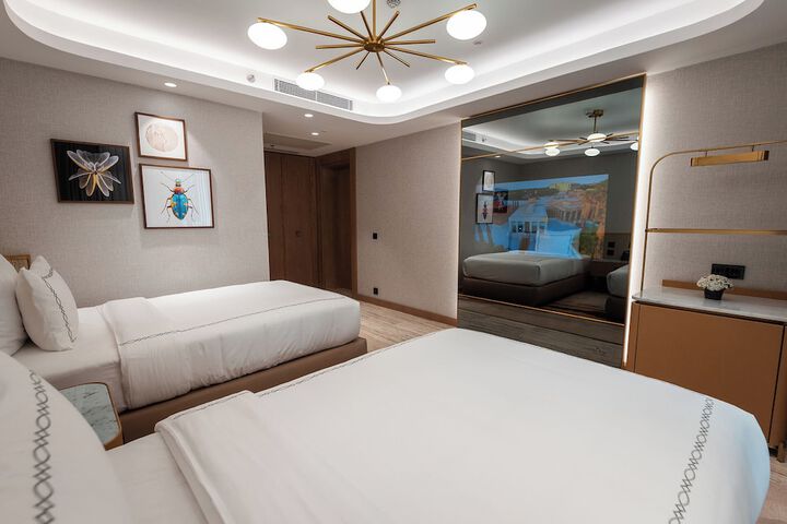 Room 50 of 336