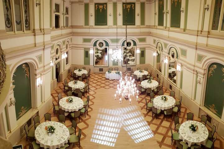 Ballroom/Hall 69 of 80