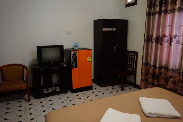 Room 15 of 23
