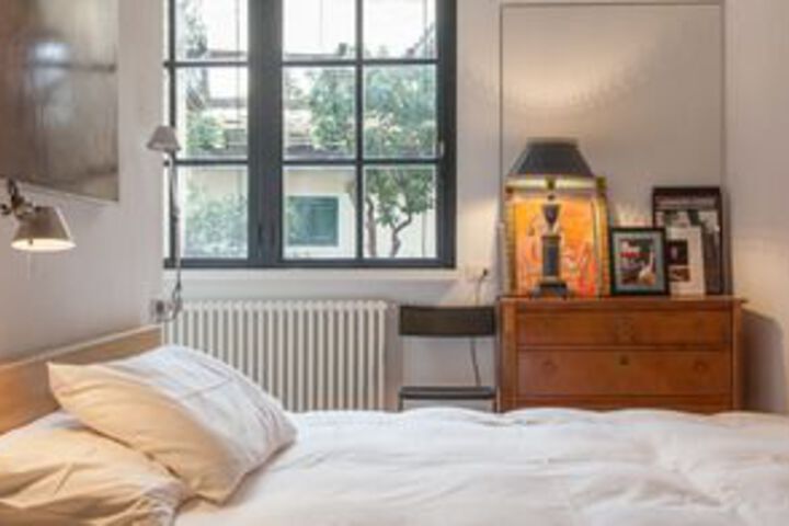 Room 8 of 22