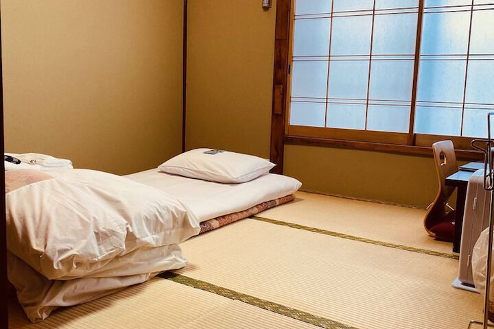 Room 8 of 55