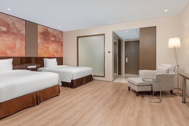 Room 15 of 64