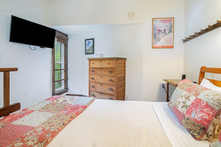 Room 3 of 15
