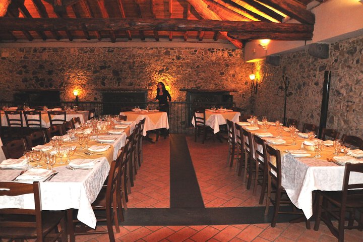 Dining 55 of 82