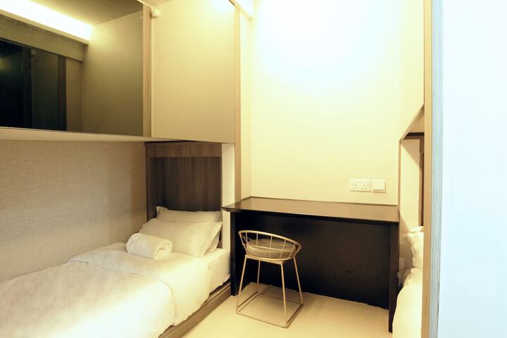Room 125 of 180