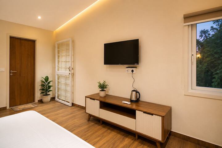 Room 32 of 79