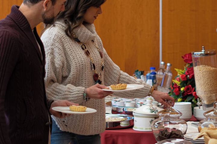 Breakfast/Coffee Service 77 of 121