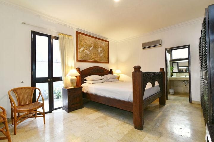 Room 8 of 26