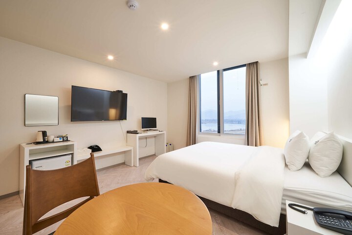 Room 20 of 87