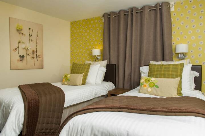 Room 14 of 32