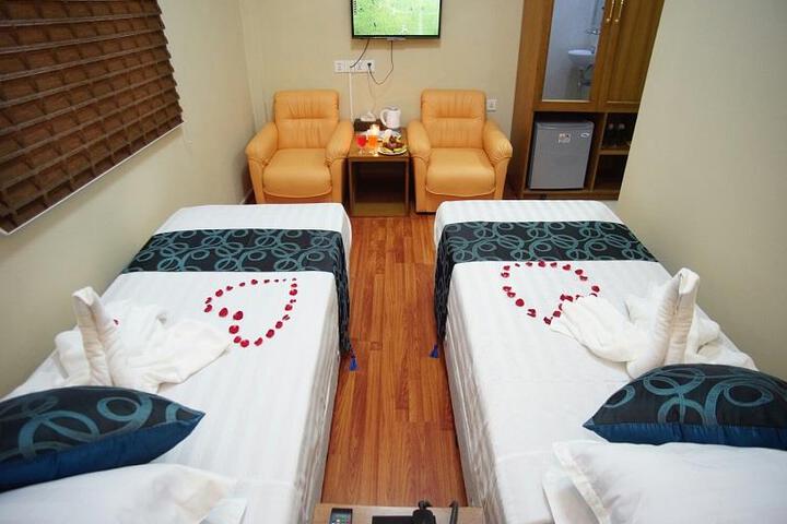 Room 3 of 6
