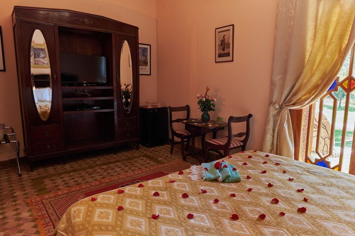 Room 15 of 125