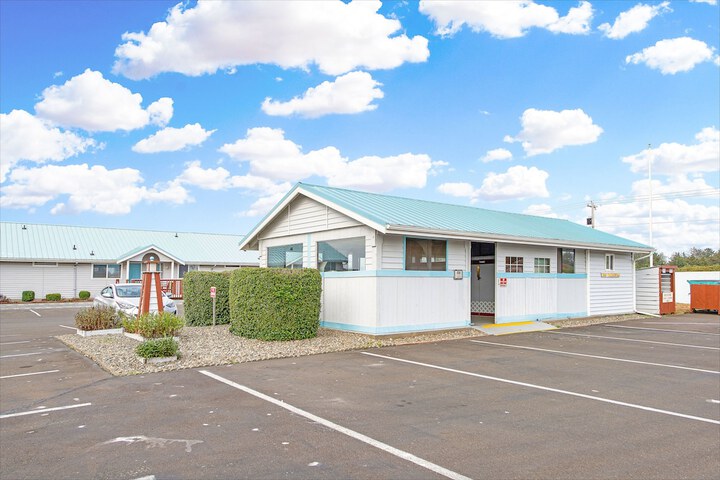 Property Grounds 62 of 67