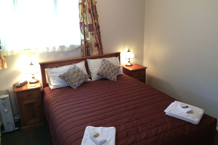 Room 5 of 36