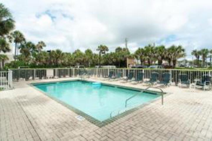 Emerald Dunes Homeowners Association in Destin, FL