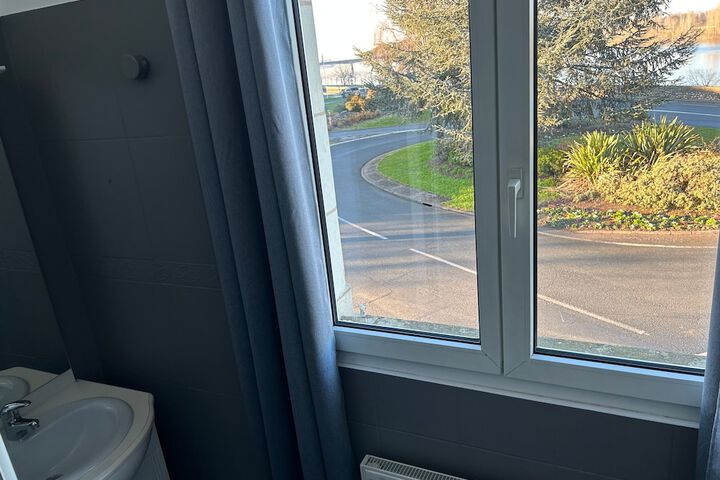Room 52 of 62