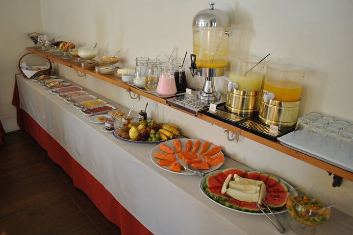 Breakfast area