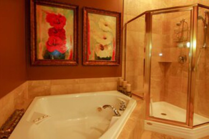 Room 2 of 10