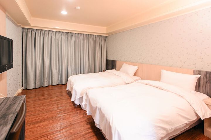 Room 35 of 67