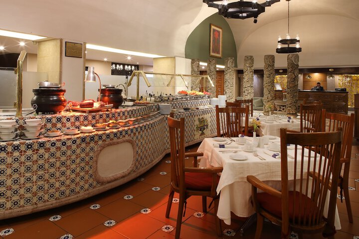 Dining Photos