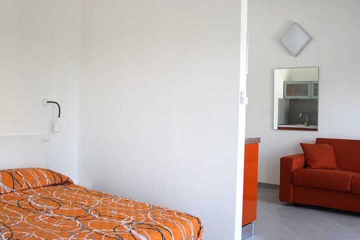 Room 4 of 14