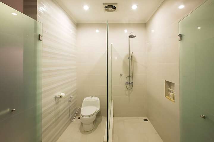 Room 17 of 50