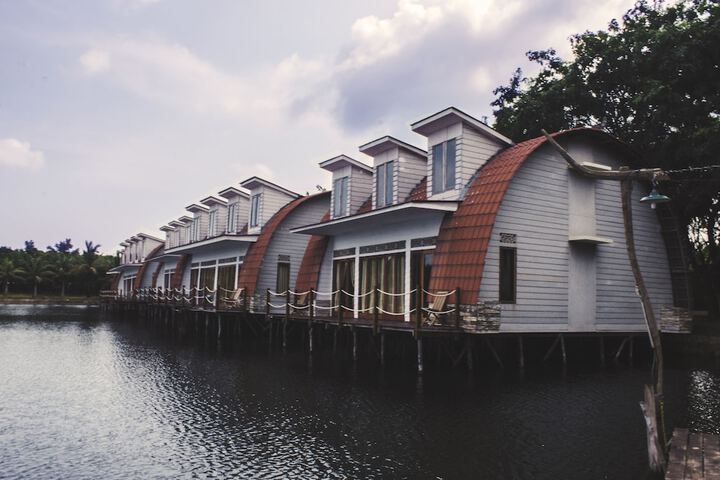 Kanaka Lake Villa