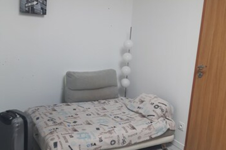 Room 3 of 5