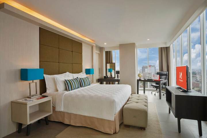 Room 15 of 53