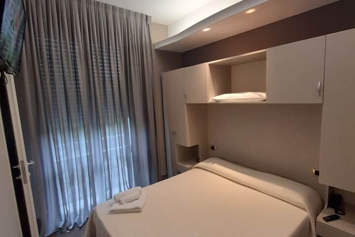 Room 20 of 36