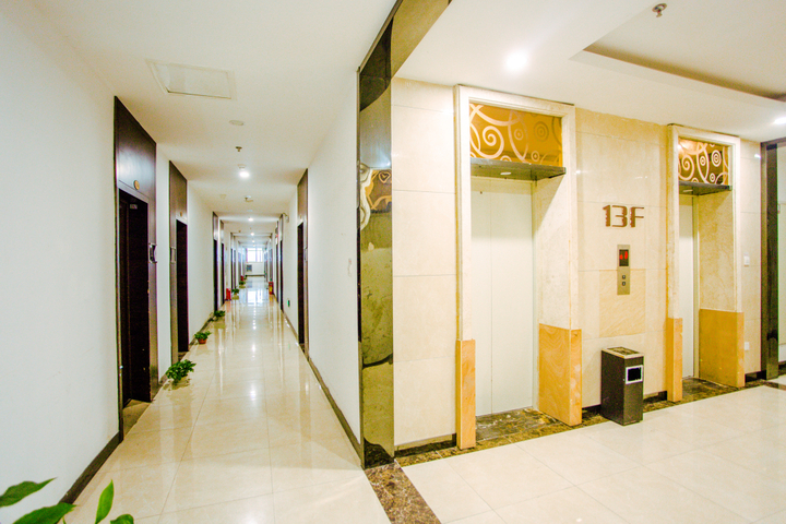 Hotel Interior 10 of 31