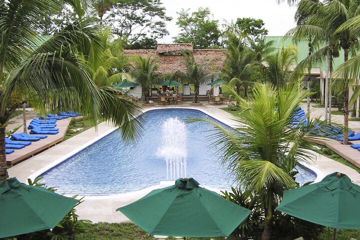Hotel with Pool