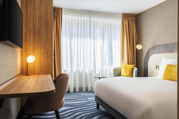 Room 21 of 64