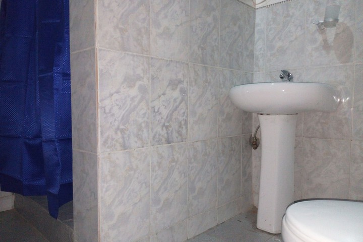 Room 16 of 24