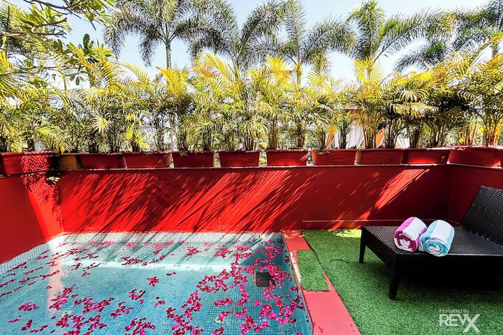 Pool 52 of 123