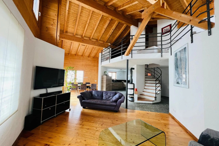Room 3 of 18