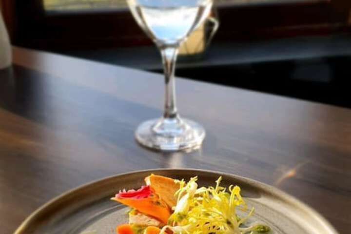 Dining 65 of 112