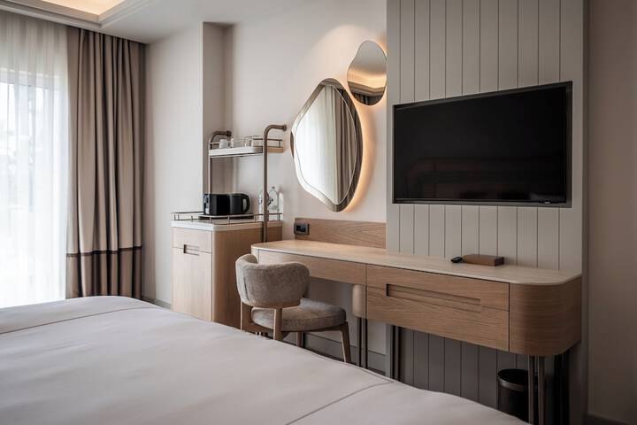 Room 52 of 122