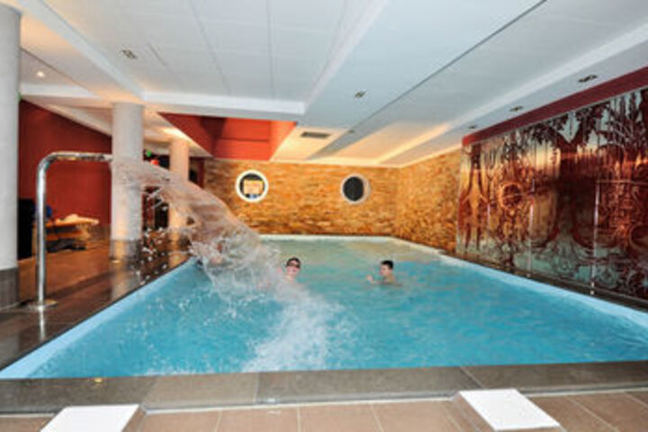 Pool 17 of 22