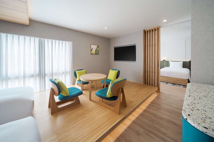 Room 29 of 65