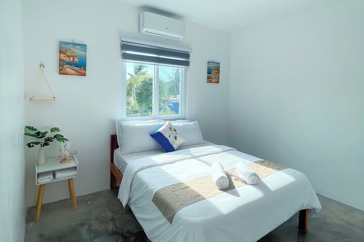 Room 5 of 19