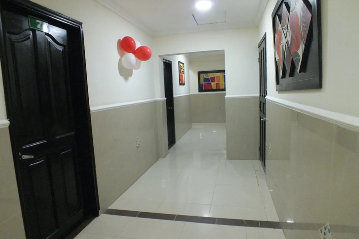 Room 12 of 19