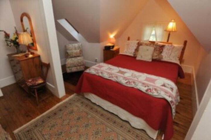 Room 28 of 43