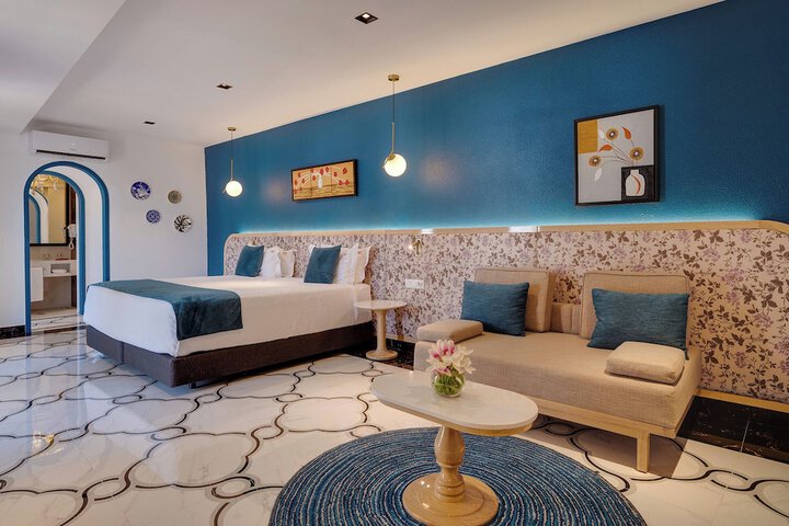 Room 8 of 54