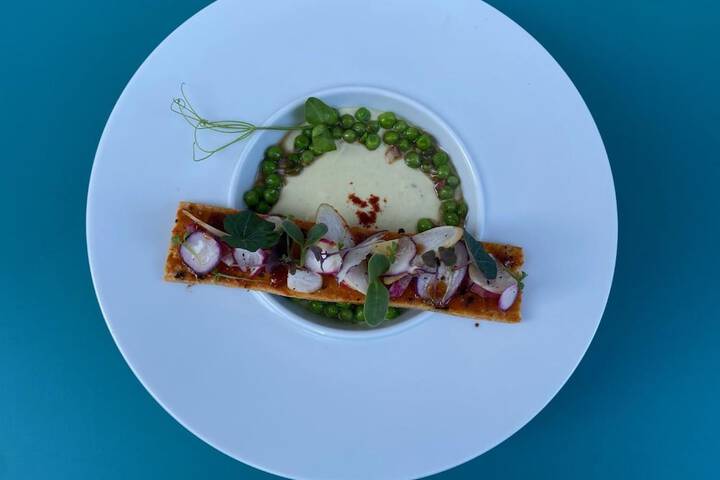 Dining 11 of 29
