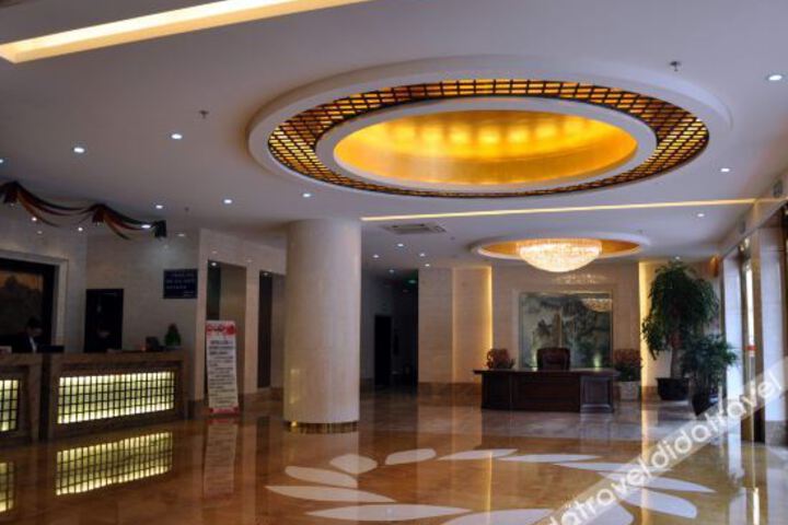 Hotel Interior 7 of 14