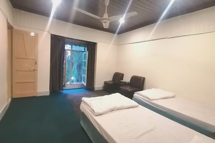 Room 3 of 31