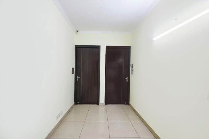 Ballroom/Hall 18 of 24