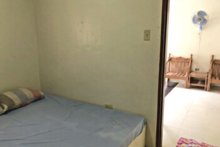 Room 16 of 20